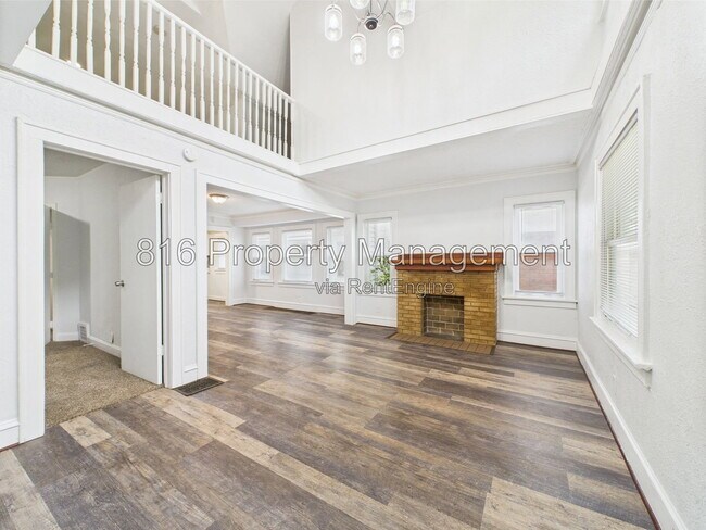 Building Photo - 5611 Olive St