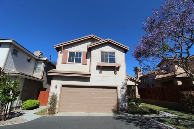Primary Photo - Large Ventura Home with Community Pool