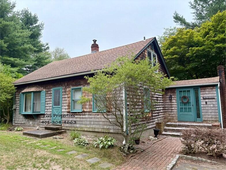 ~Front View - 365 Woodville Rd