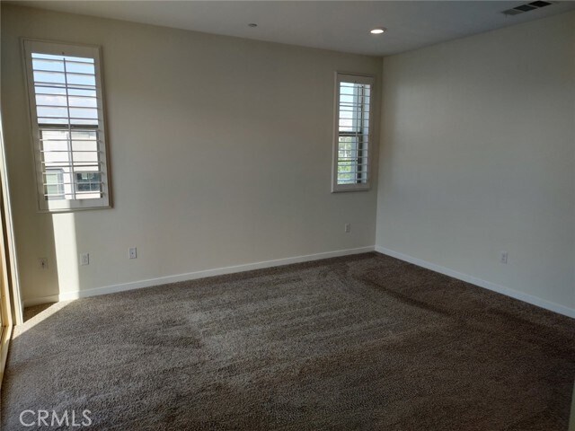 Building Photo - 202 Paramount