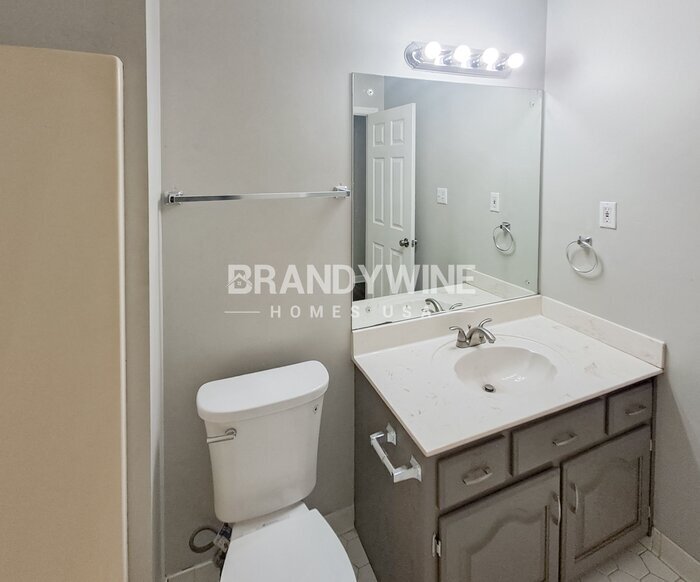 Building Photo - 7120 La Casa Dr