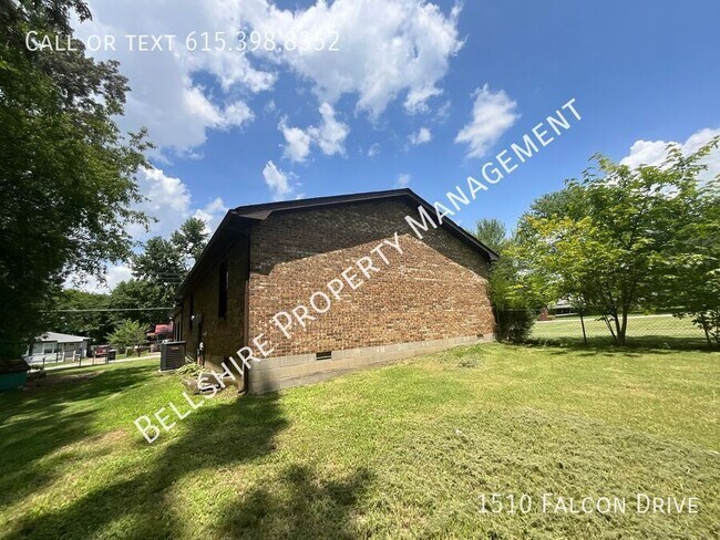 Building Photo - 1510 Falcon Dr
