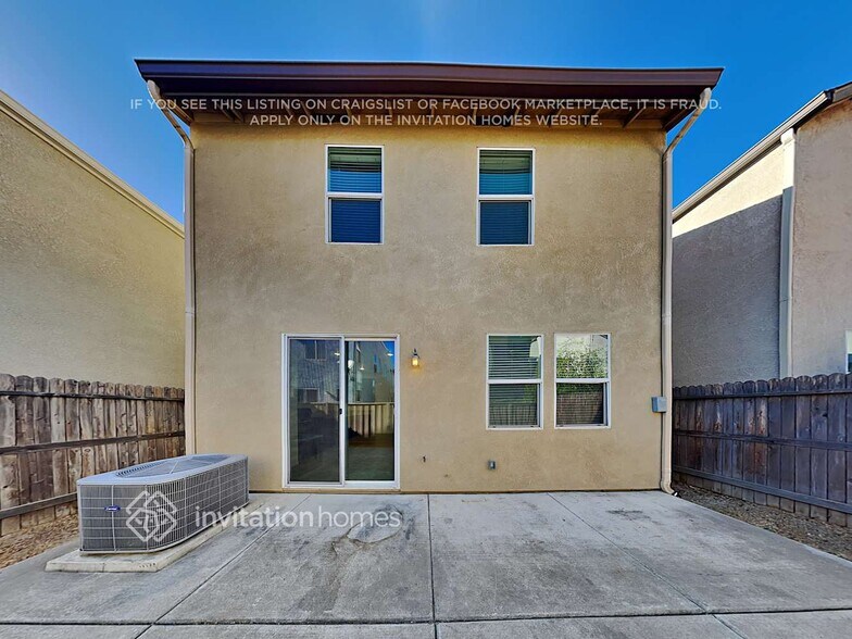 Building Photo - 8925 Robbins Rd