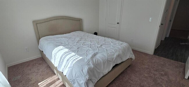 Building Photo - 310 Amberjack Ln