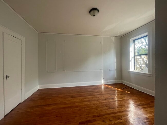 Building Photo - 1 Noll Pl