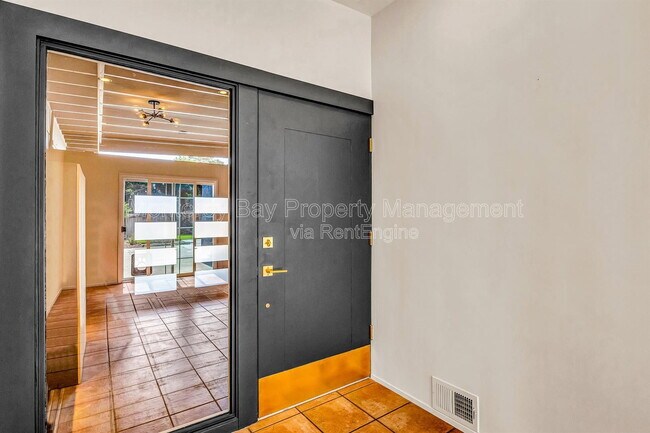 Building Photo - 3057 Otto Dr
