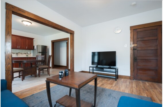 Building Photo - 36 Farr Ave