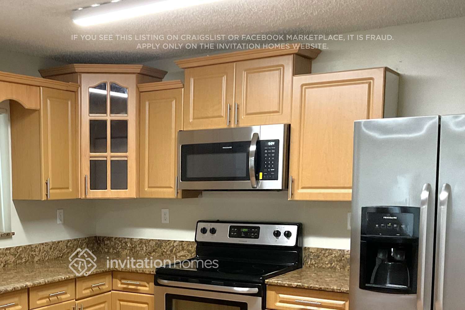 Building Photo - 2300 SW 106th Ave