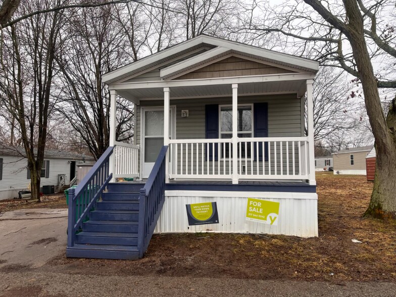 Building Photo - 1236 N Oaklane Rd