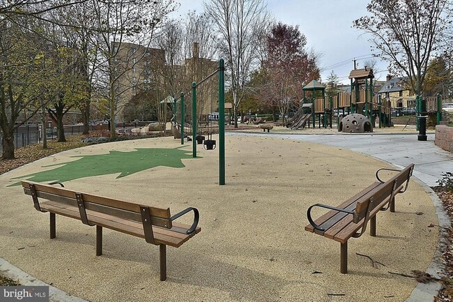 Building Photo - 3601 Wisconsin Ave NW