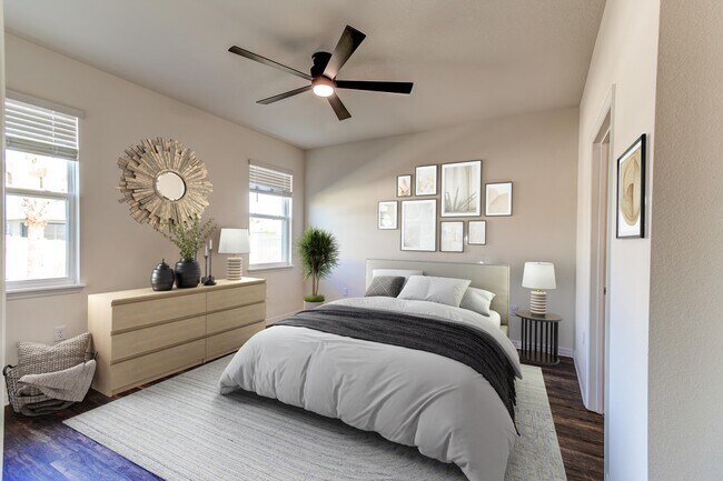 Building Photo - 339 Barebow Ln