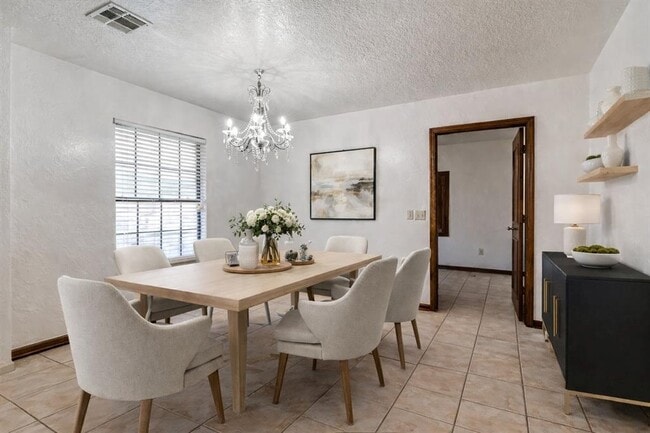 Building Photo - 3328 Willow Brook Rd