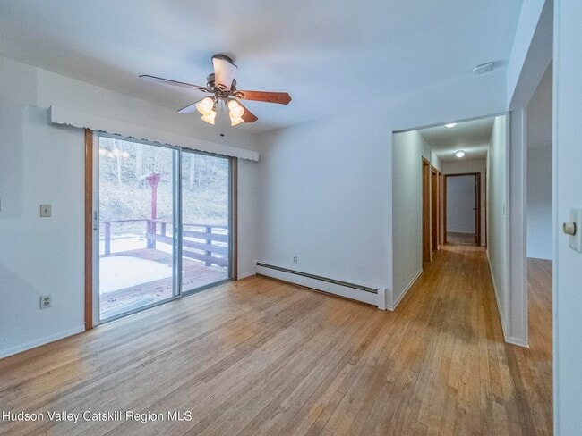 Building Photo - 30 Redwood Rd