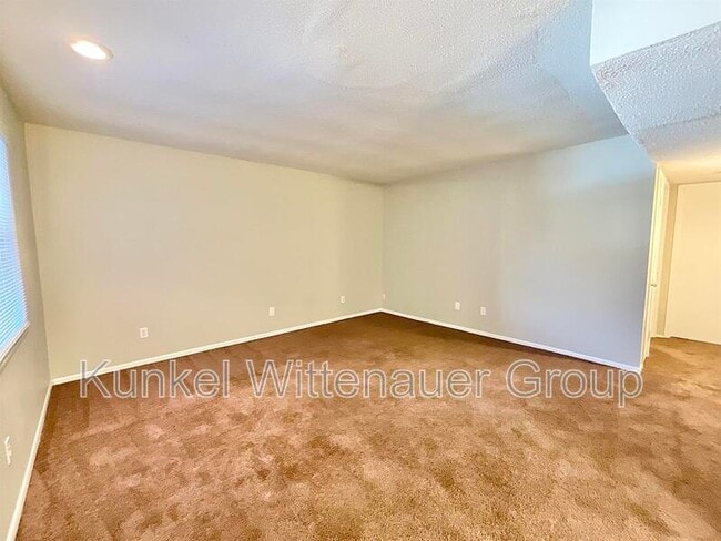 Building Photo - 1320 N 1st St