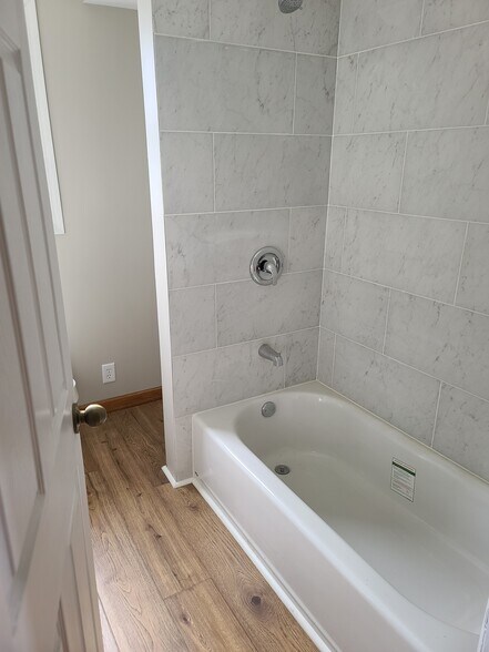 Building Photo - 111 Haldy Ave