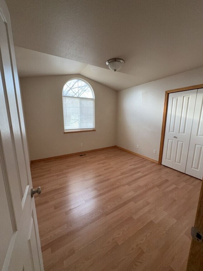 Building Photo - Move-In Ready Home in Wellington