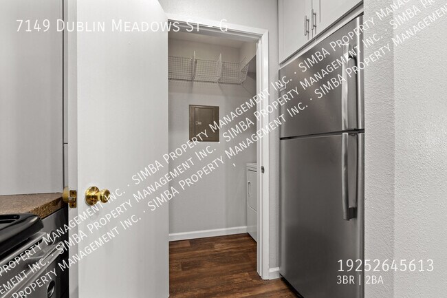 Building Photo - 7149 Dublin Meadows St