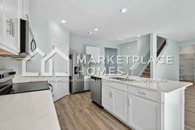 Building Photo - 100 Hartmann Crossing Dr