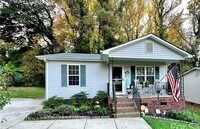 Building Photo - 2 bedroom 1 bath renovated home