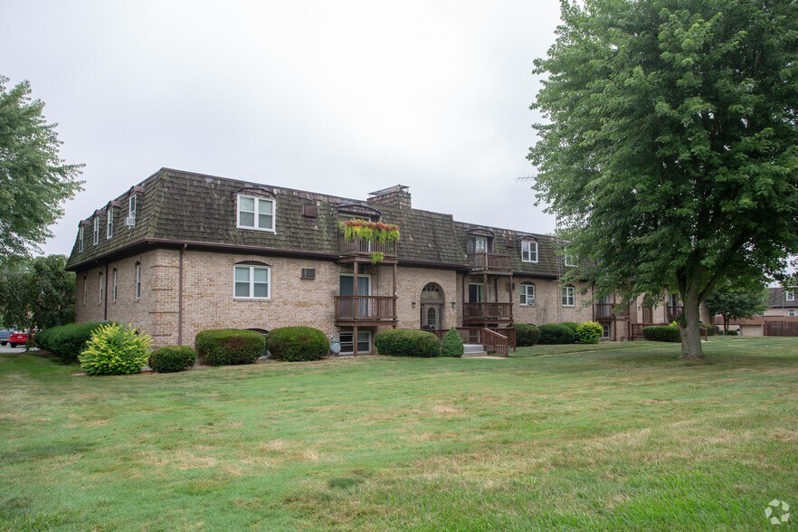 Carriage Hill West Apartments 1780 Carriage Ln Alliance OH 44601