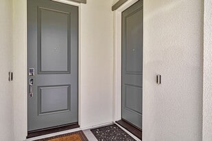 Building Photo - 62 W San Diego Dr