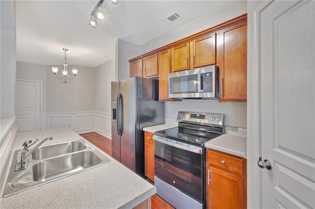 Building Photo - 2187 Oakland Grove Pl