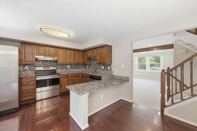 Building Photo - 14126 Red River Dr