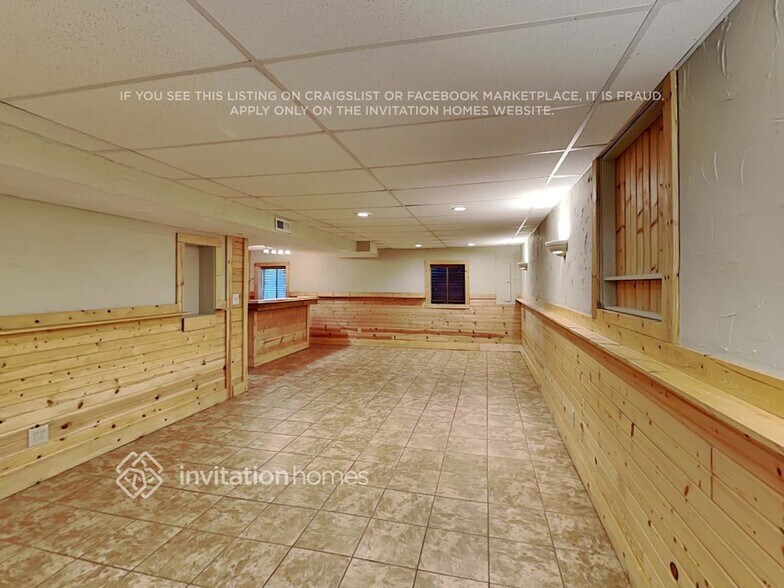 Building Photo - 330 Bayberry Ct