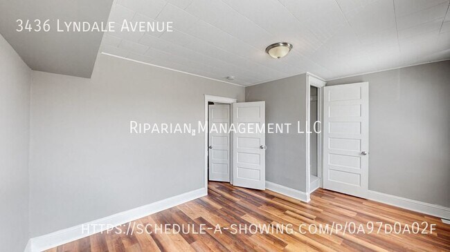 Building Photo - Fully Renovated & Fenced Backyard!