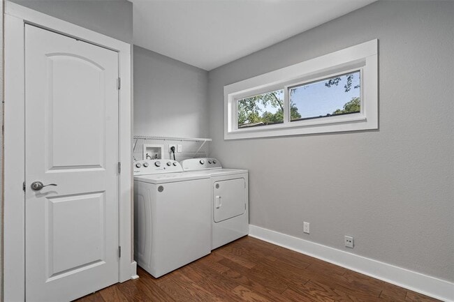 Building Photo - 2609 S 5th St