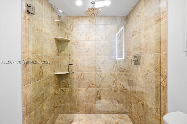 Building Photo - 400 N Flagler Dr