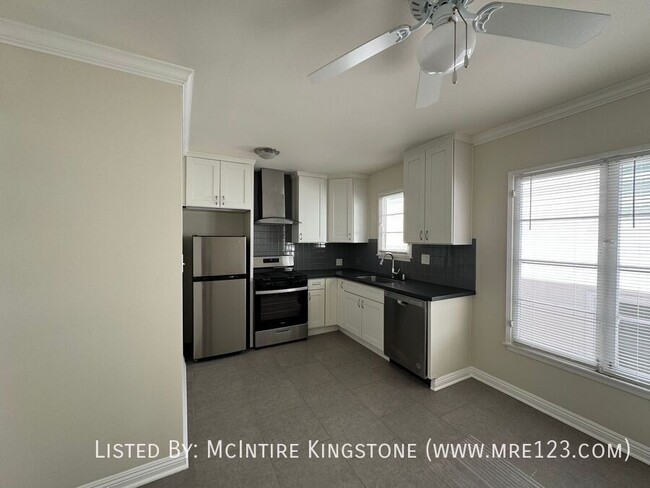 Building Photo - Ask for Move-in Specials | Beautiful 1BD/1...