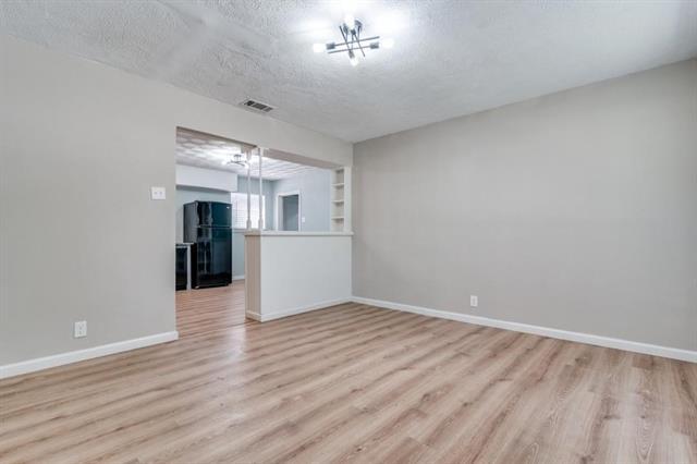 Building Photo - 4555 Sandra Lynn Dr