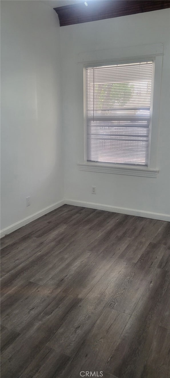 Building Photo - 836 W 40th Pl