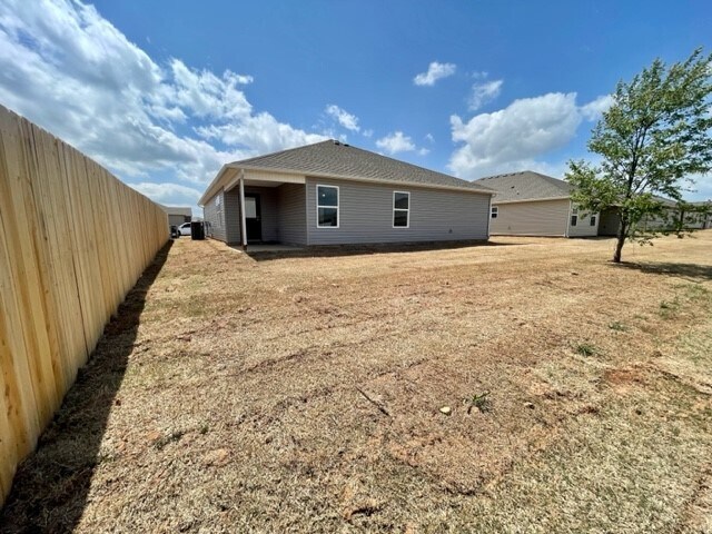 Building Photo - 1620 Eveningshade Ln