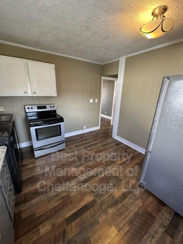 Building Photo - 505 Carden Ave