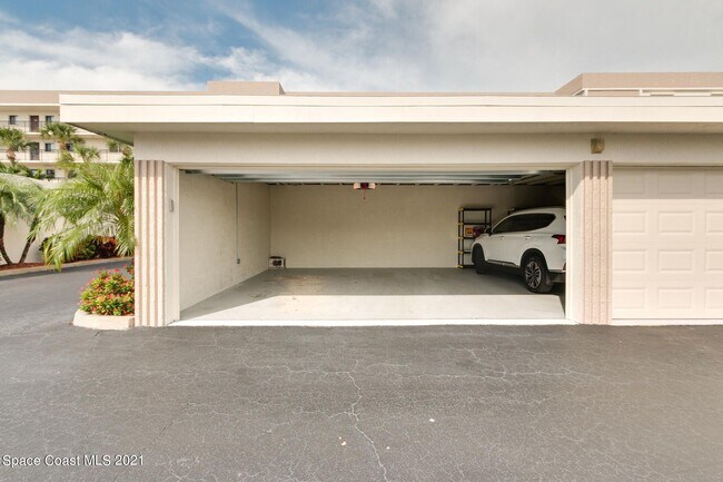 Building Photo - 3873 S Banana River Blvd