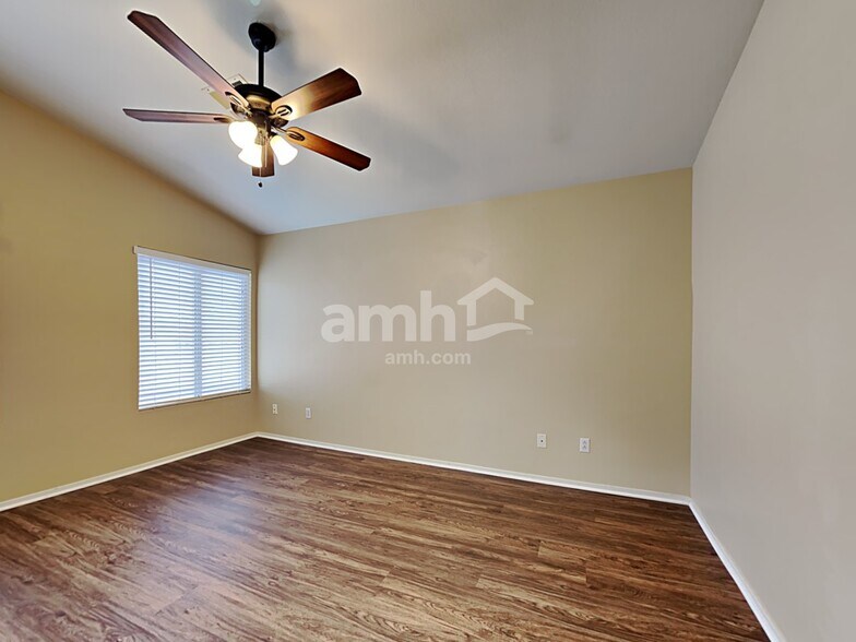 Building Photo - 9034 Dulcimer Ln