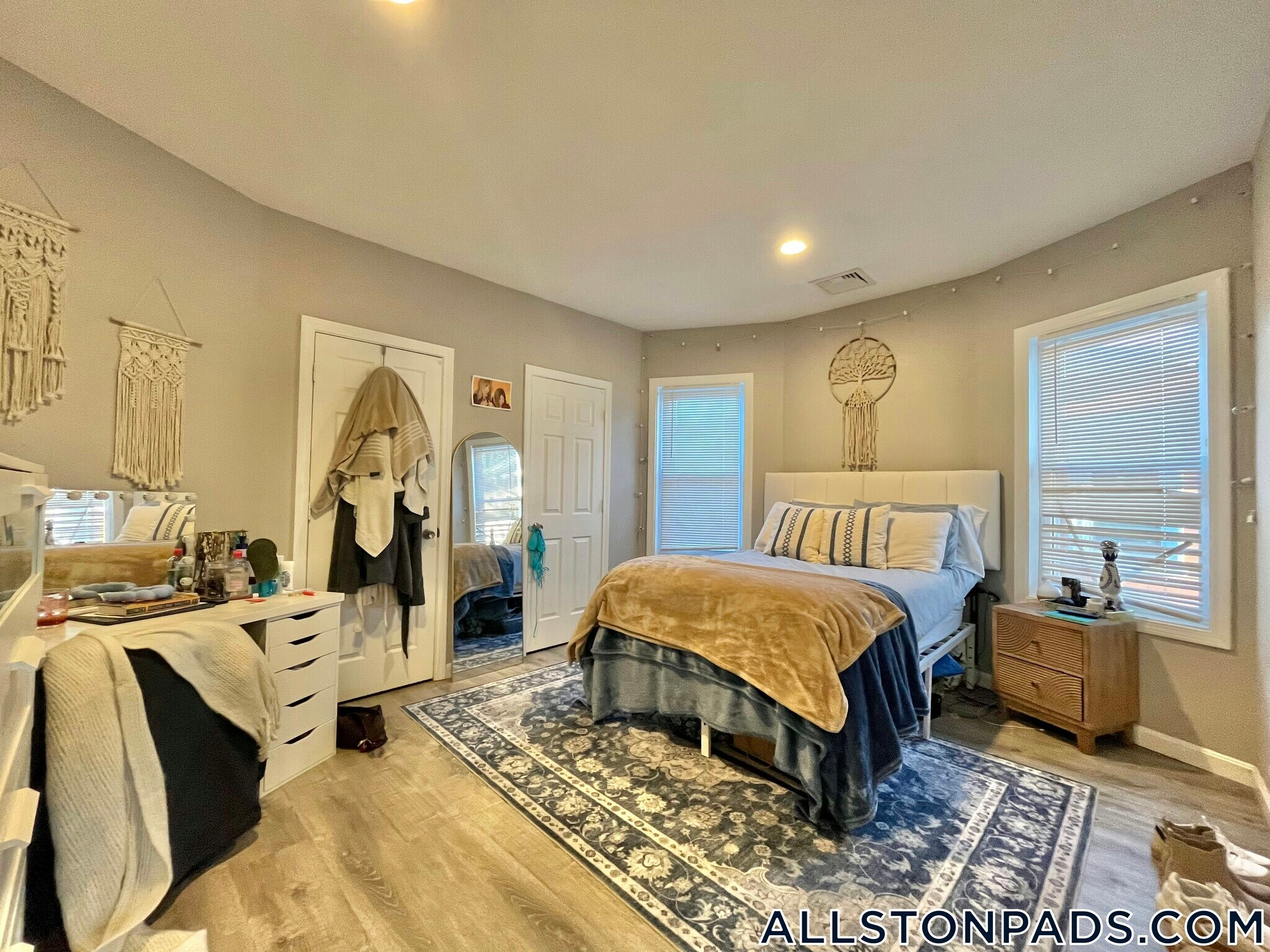 Building Photo - 39 Long Ave