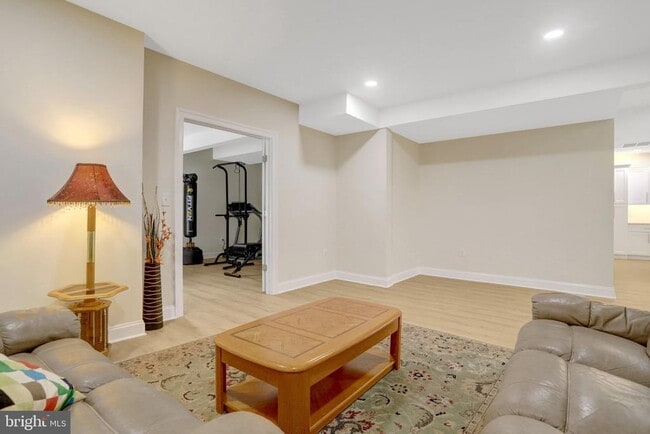 Building Photo - 8305 Covington Woods Ct