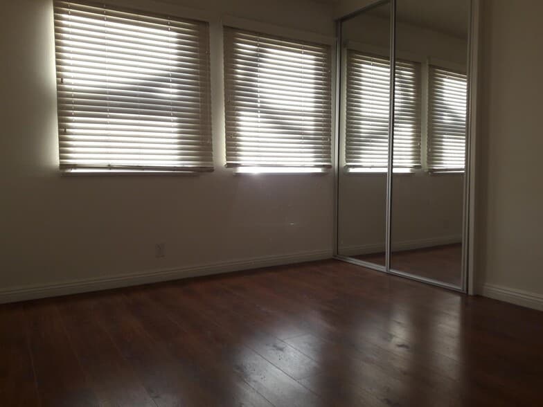 Building Photo - 512 N Lucia Ave