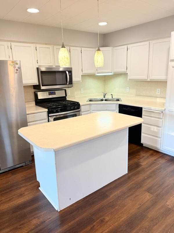 Building Photo - 7428 S 700 E