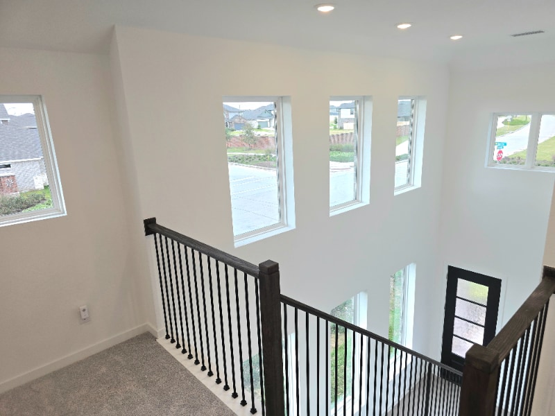 Building Photo - 27139 Blue Pool Dr