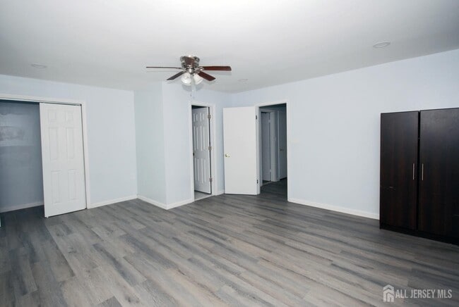 Building Photo - 13 Tiger Lilly Ct