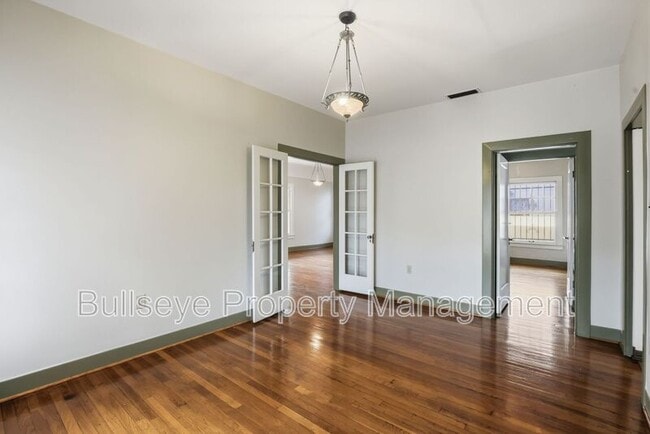 Building Photo - 718 W Roosevelt St