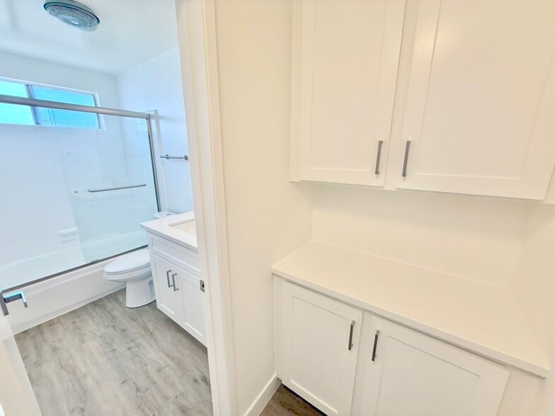 Building Photo - 12745 Venice Blvd