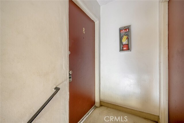 Building Photo - 17463 Vanowen St