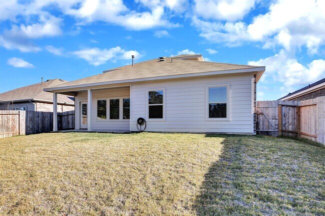 Building Photo - 13845 Rock Island Trl