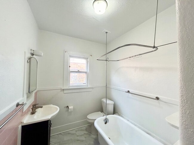 Building Photo - W. Kiowa Street