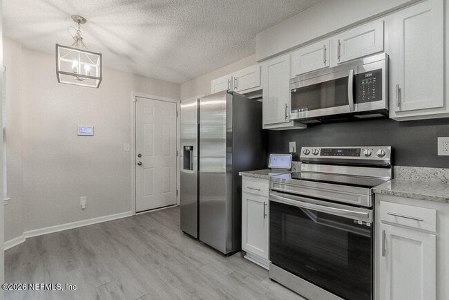 Building Photo - 8755 Huntington Woods Cir N